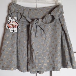😺Becca Swim Skirt Grey w/Heart Sz M/L NWT